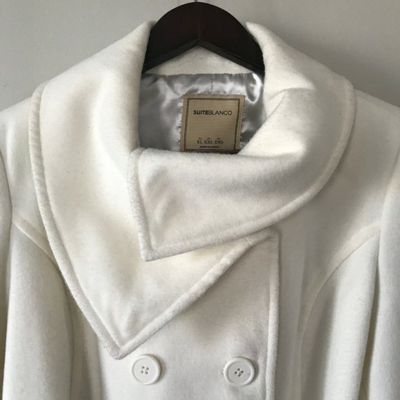 SuiteBlanco White Coat Size XL with Waist Strap - Picture 6 of 10